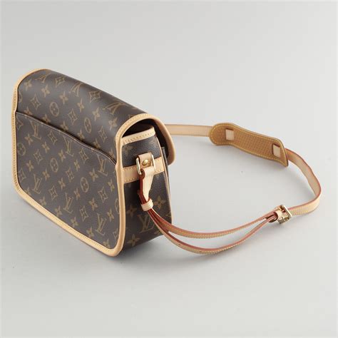 crossbody louis vuitton.